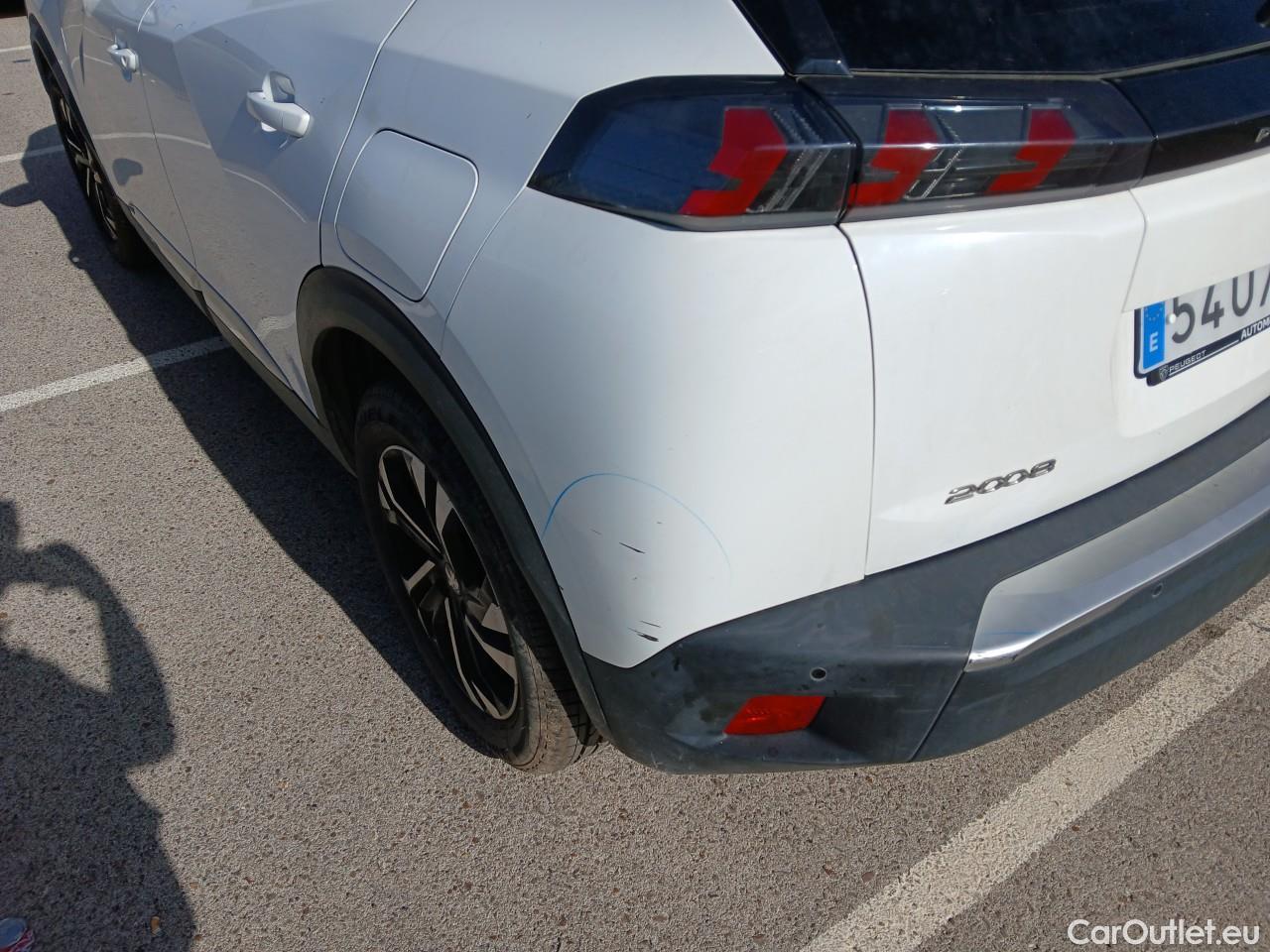  Peugeot  2008 PEUGEOT  / 2019 / 5P / todoterreno Allure BlueHDI 81kW (110CV) #23