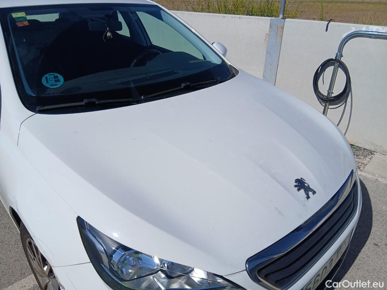  Peugeot  308 PEUGEOT  5p 2G berlina con portón 5p Business Line BlueHDi 73KW (100CV) #3