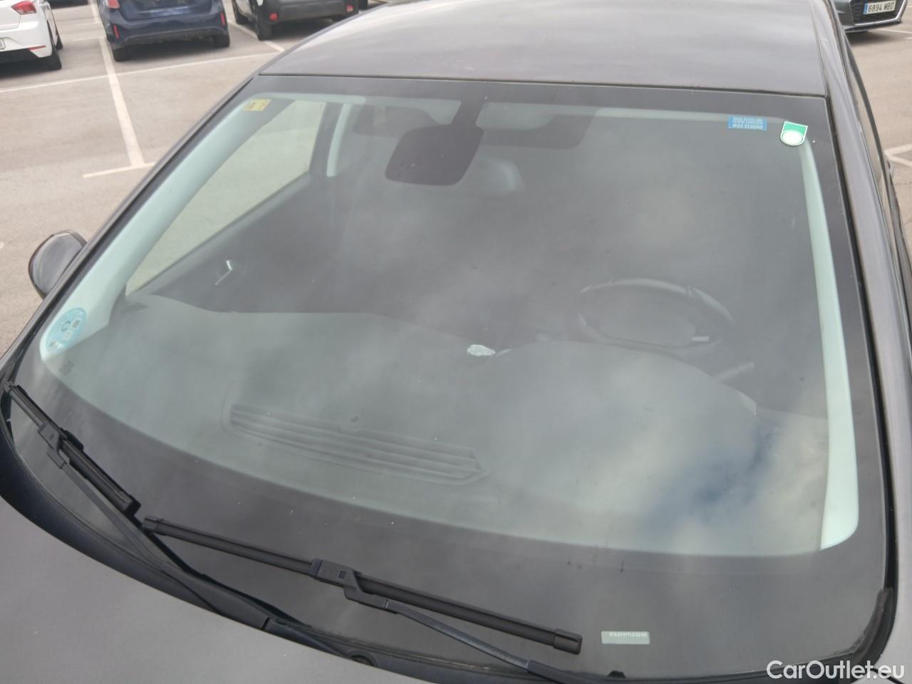  Peugeot  308  Style 1.5 HDi 100CV MT6 E6dT #13