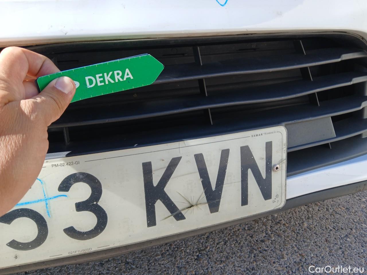  Renault  Clio RENAULT  4 / 2016 / 3P / berlina comercial Société Energy dCi 55 kW (75 CV) -18 #16