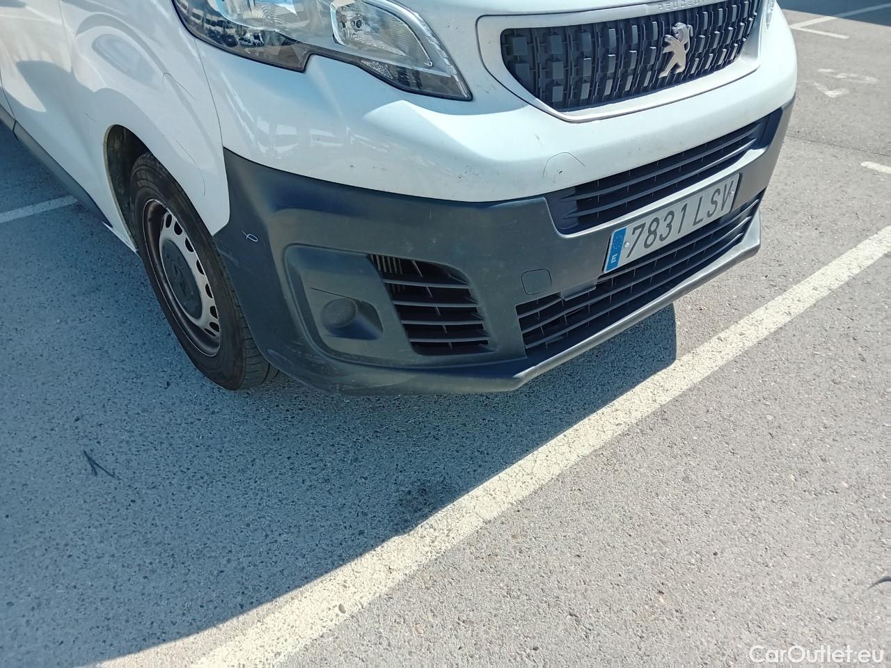 Peugeot  Expert PEUGEOT  / 2016 / 4P / furgón Furgón Pro 1.5 BlueHDi 120 S&S Standard #1