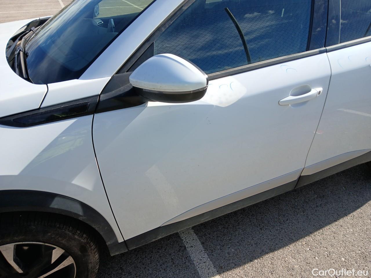  Peugeot  2008 PEUGEOT  / 2019 / 5P / todoterreno Allure BlueHDI 81kW (110CV) #15