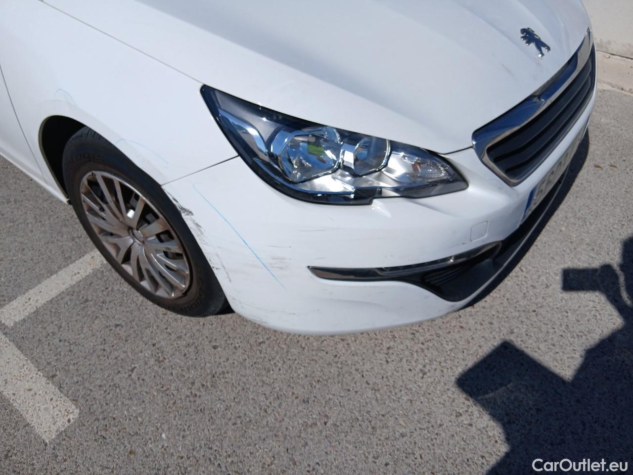  Peugeot  308 PEUGEOT  5p 2G berlina con portón 5p Business Line BlueHDi 73KW (100CV) #4