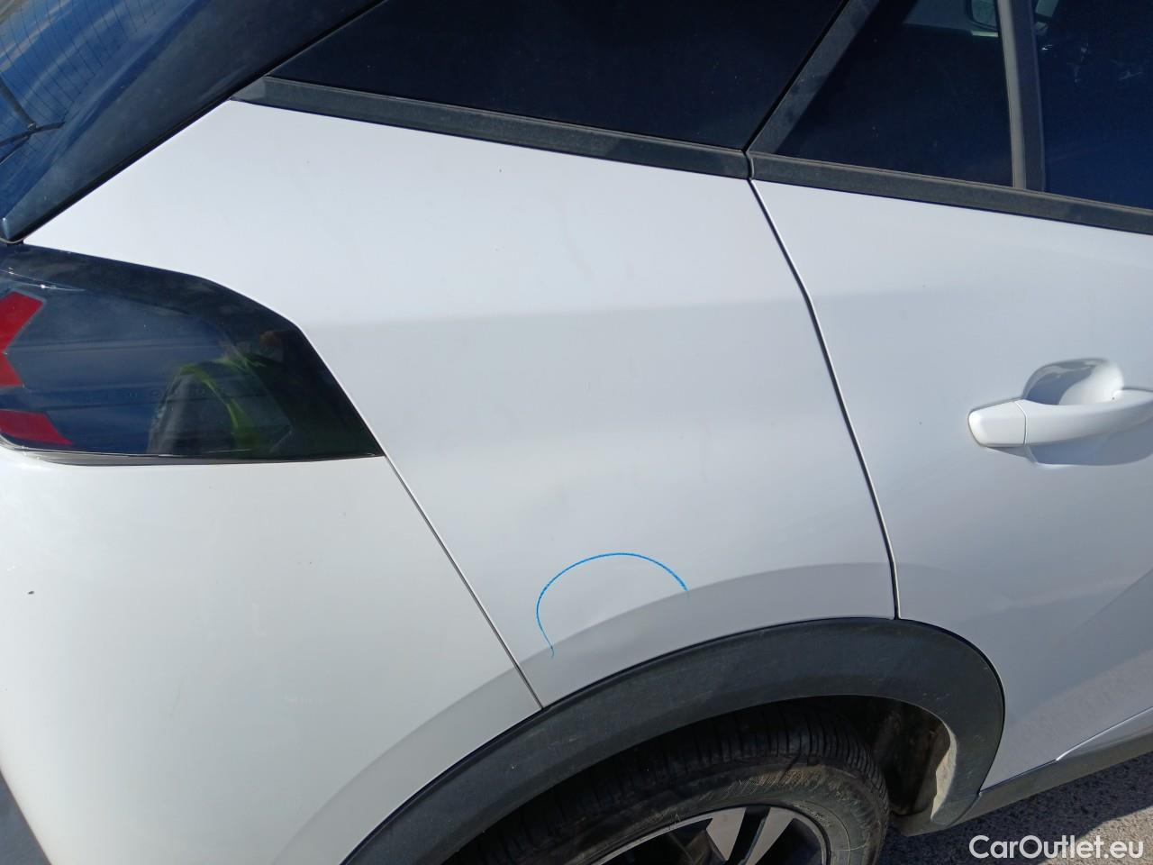  Peugeot  2008 PEUGEOT  / 2019 / 5P / todoterreno Allure BlueHDI 81kW (110CV) #28