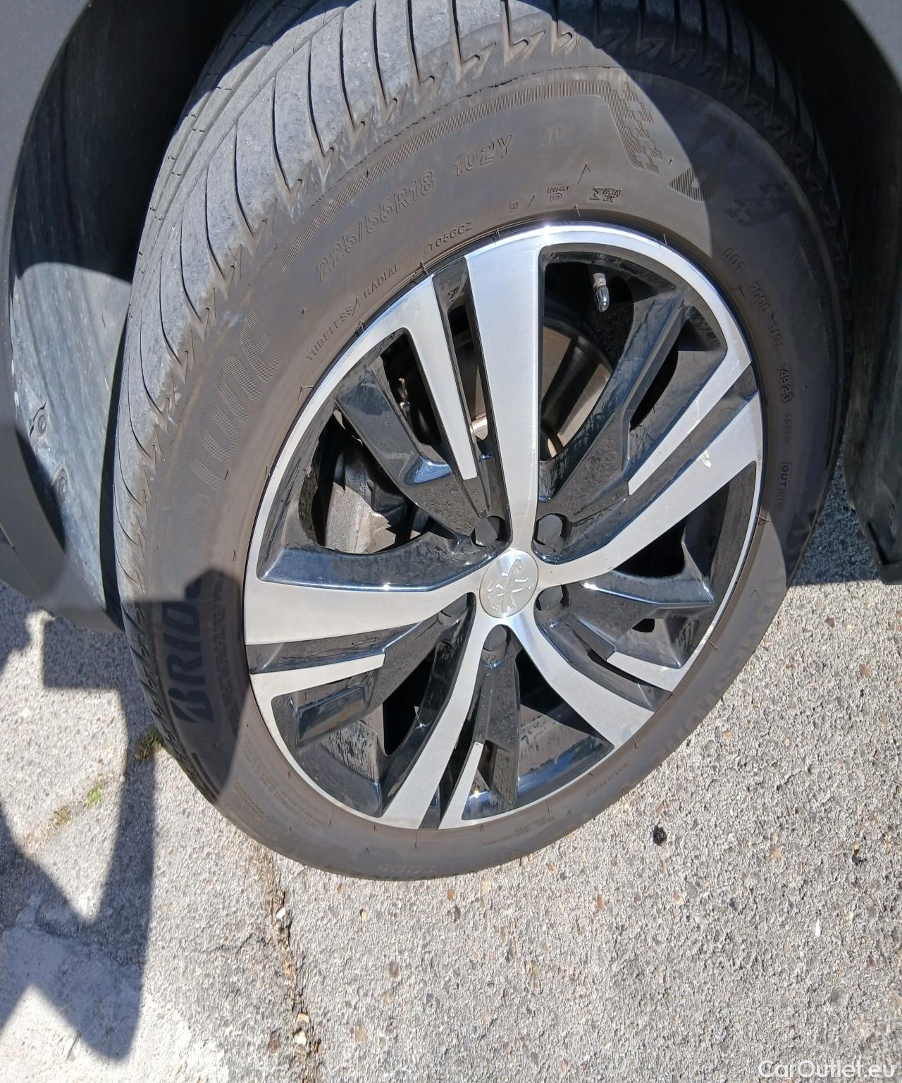  Peugeot  5008  GT 1.5 HDi 130CV AT8 7 Plazas E6d #10