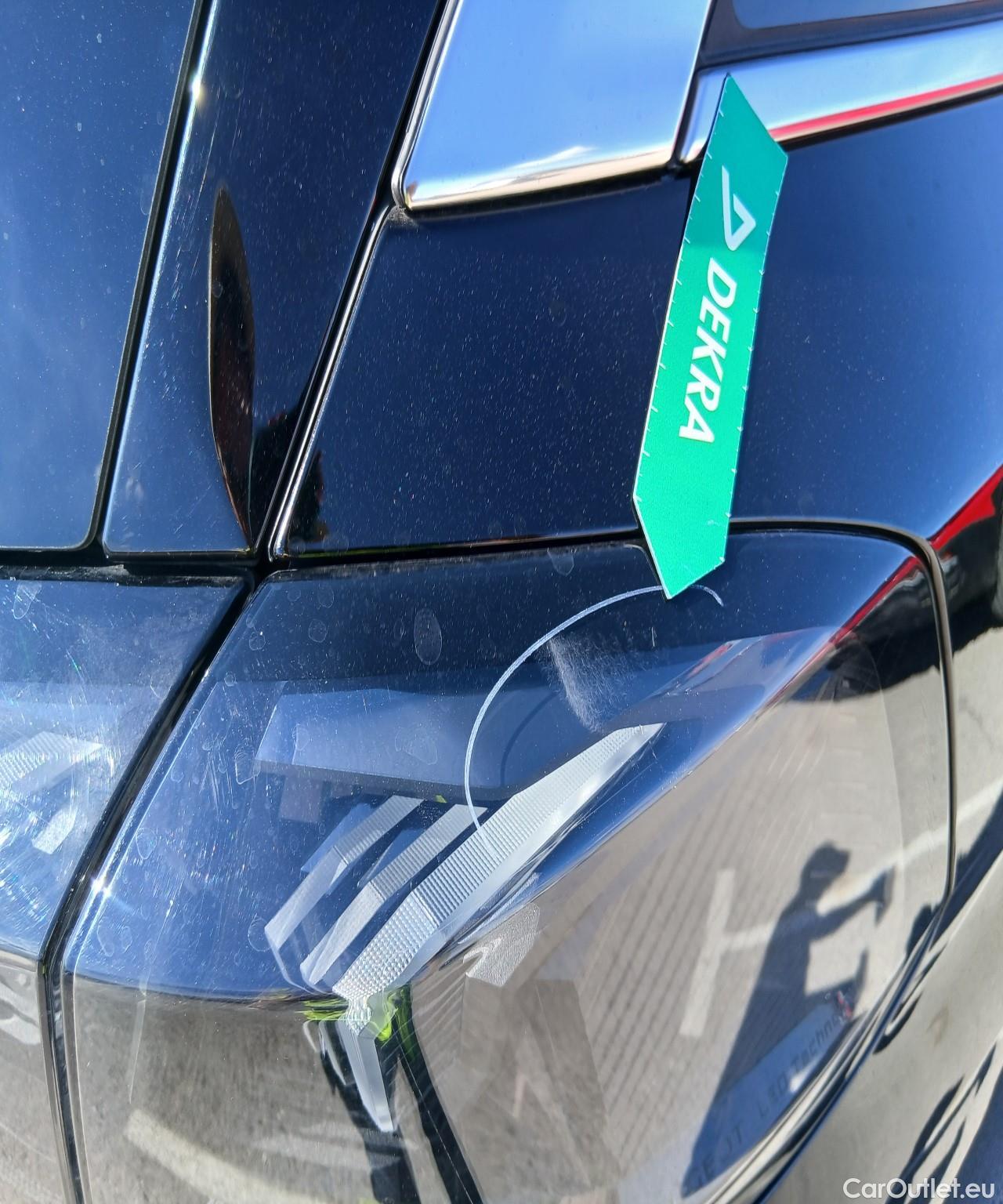  Peugeot  5008  GT 1.5 HDi 130CV AT8 7 Plazas E6d #24