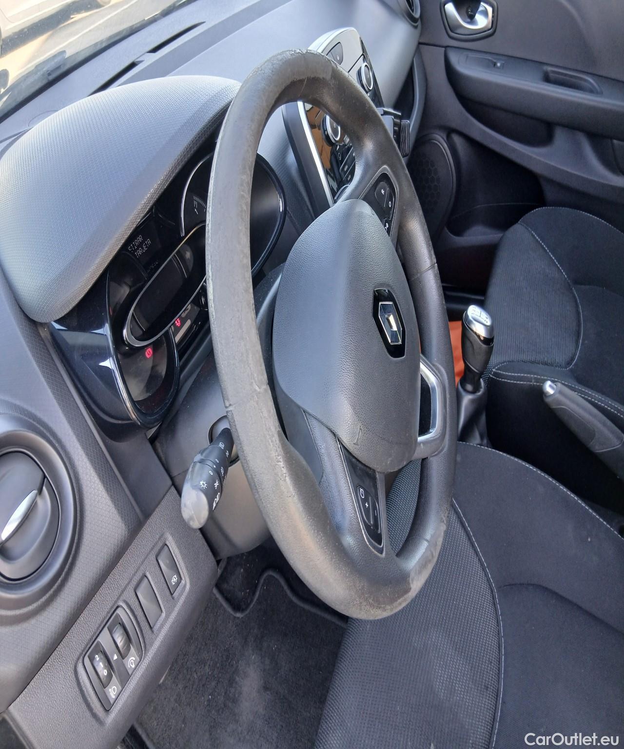  Renault  Clio RENAULT  4 / 2016 / 3P / berlina comercial Société Energy dCi 55 kW (75 CV) -18 #23