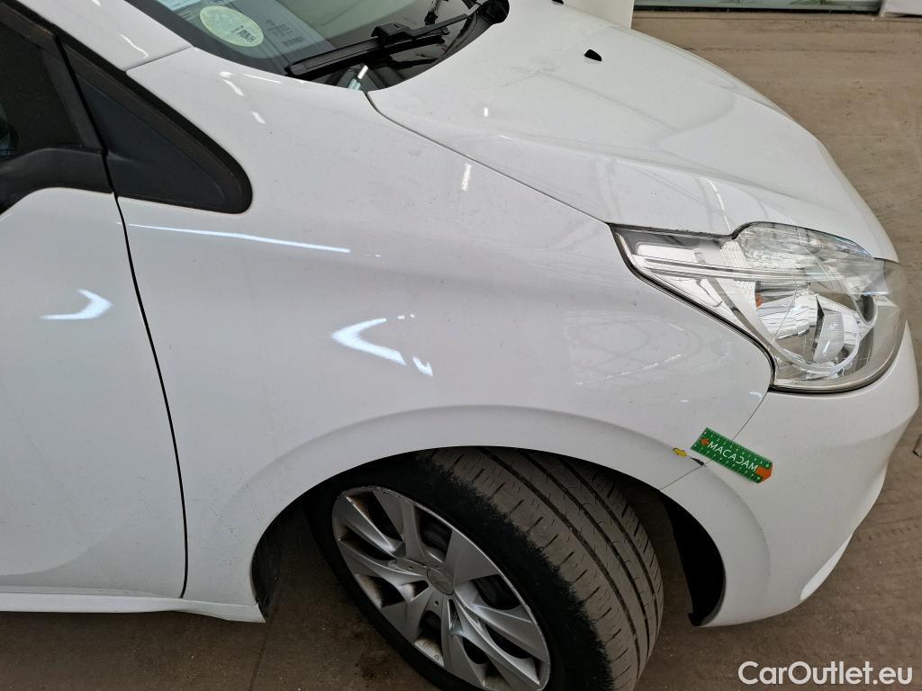  Peugeot  208  Affaire Premium 1.6 HDi 75CV BVM5 E6 #24