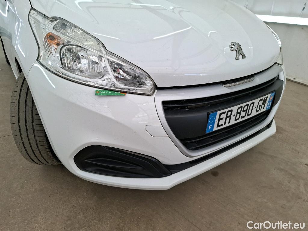  Peugeot  208  Affaire Premium 1.6 HDi 75CV BVM5 E6 #1