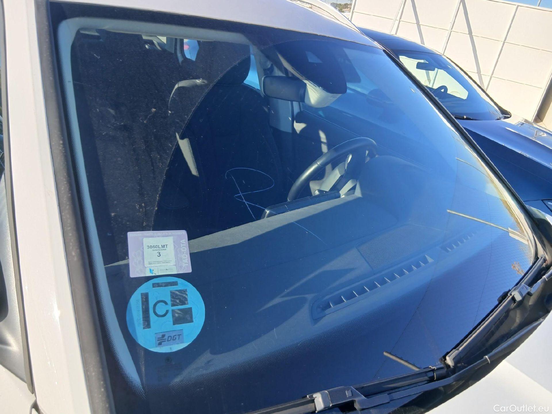  Skoda  KAMIQ SKODA  1.0 TSI 81kW (110CV) DSG Ambition #35