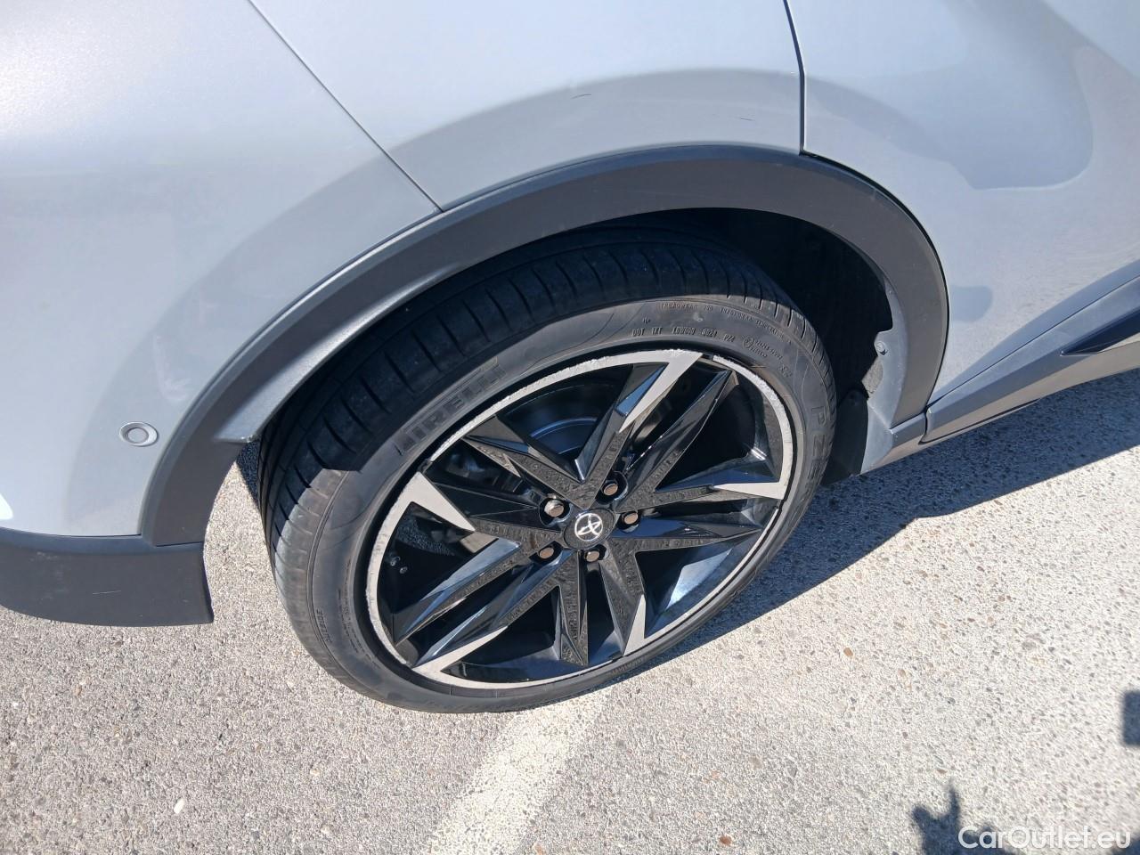  Land Rover  Discovery TOYOTA C-HR / 2019 / 5P / todoterreno 2.0 180H GR Sport #11