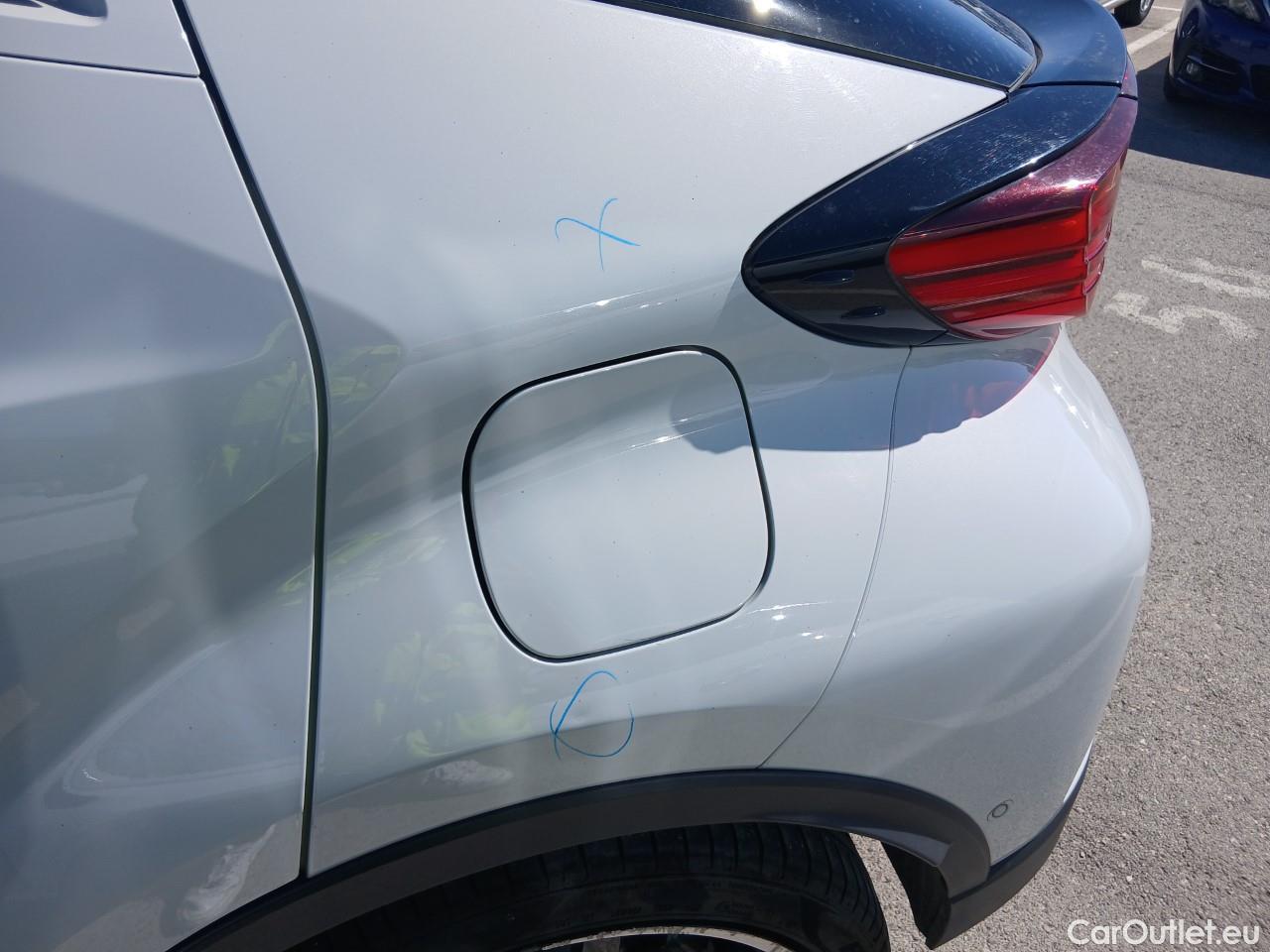  Land Rover  Discovery TOYOTA C-HR / 2019 / 5P / todoterreno 2.0 180H GR Sport #27