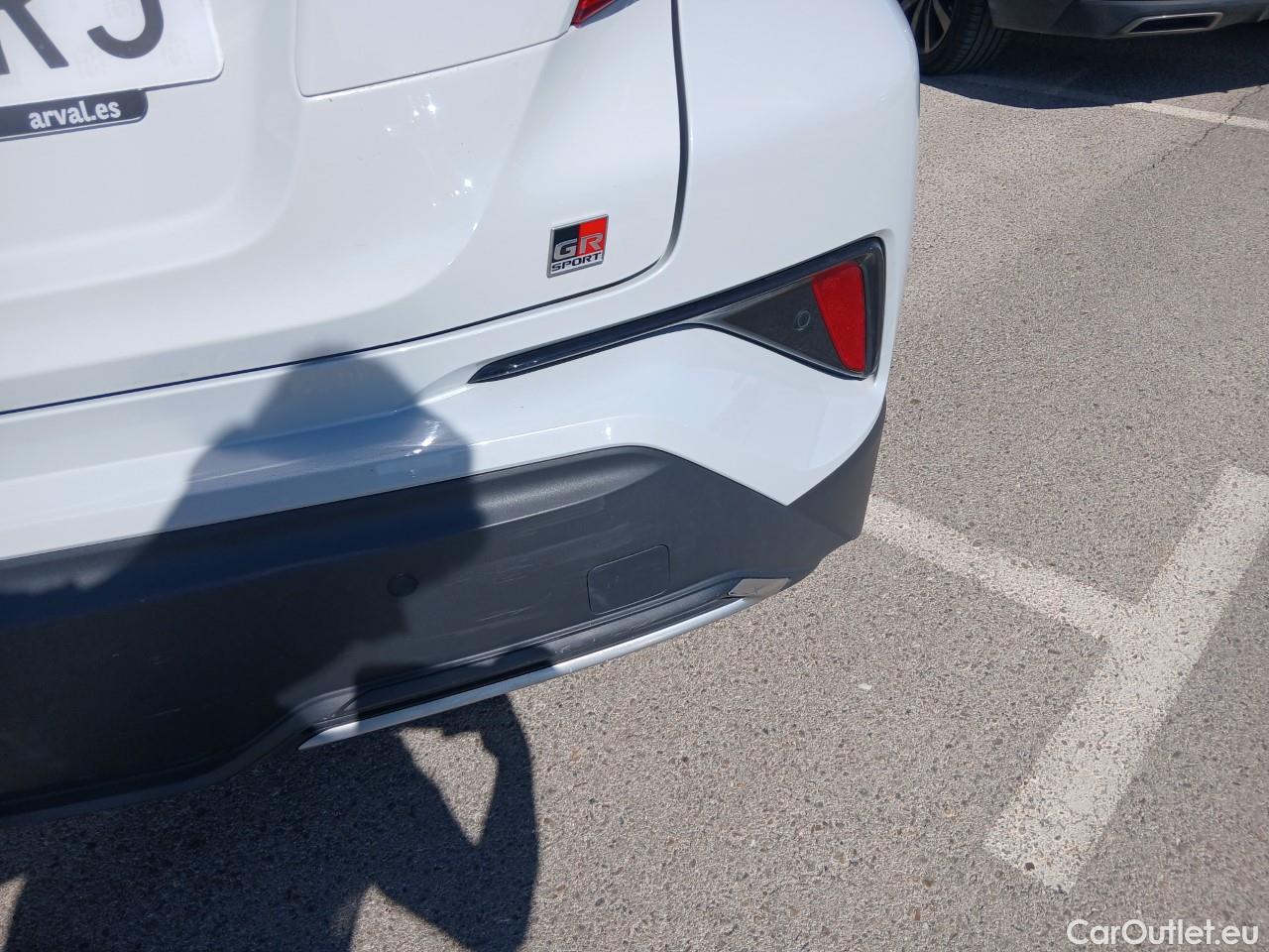  Land Rover  Discovery TOYOTA C-HR / 2019 / 5P / todoterreno 2.0 180H GR Sport #38