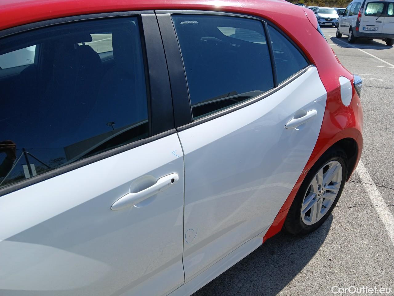  Toyota  Corolla TOYOTA  1.8 125H ACTIVE TECH E-CVT #24