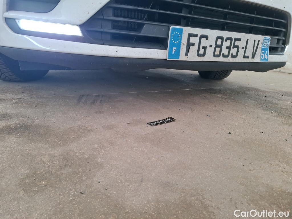  Renault  Clio RENAULT  Société VU 5p Berline Air dCi 75 #17