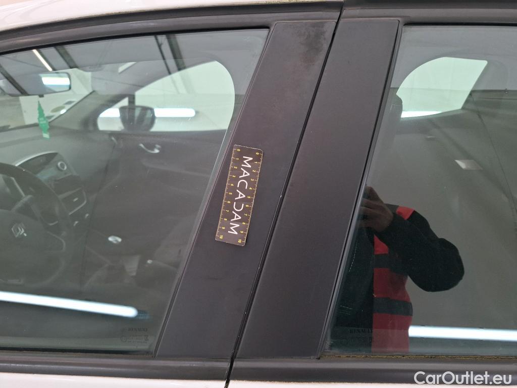  Renault  Clio RENAULT  Société VU 5p Berline Air dCi 75 #36