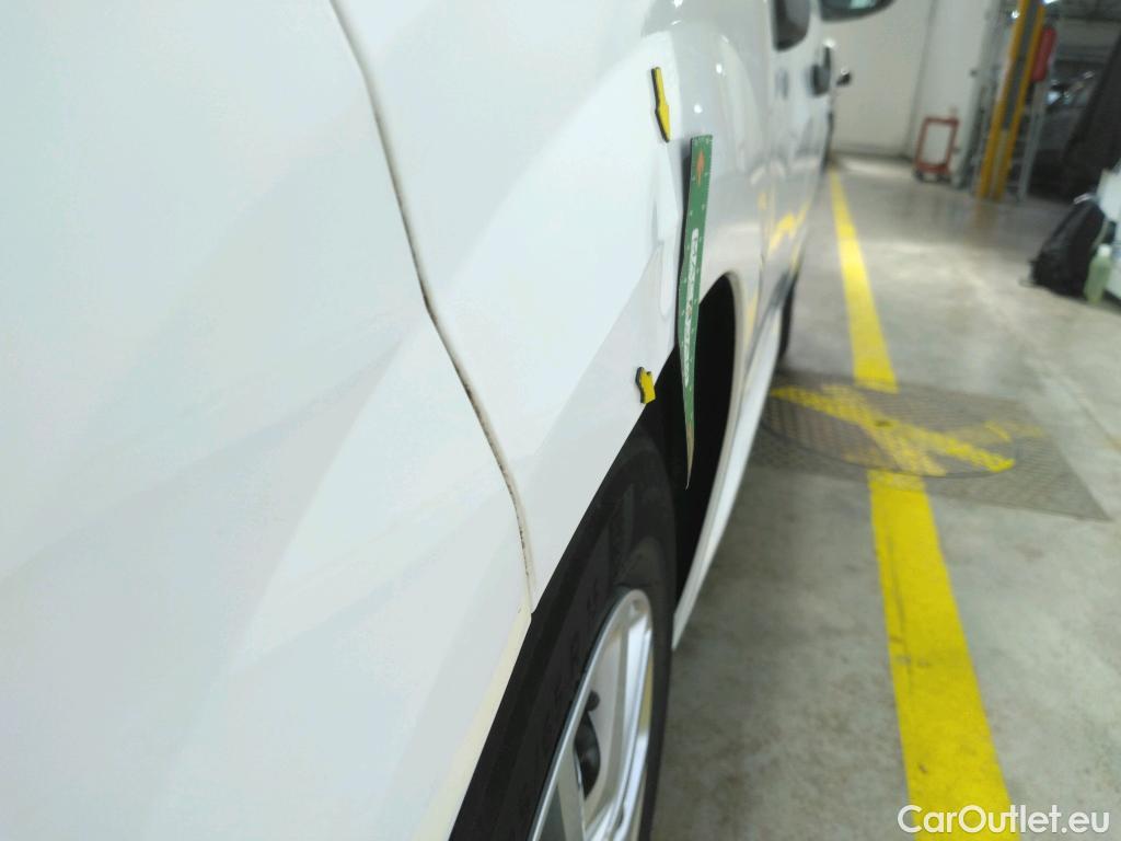  Peugeot  208  Premium 1.5 HDi 100CV BVM6 E6d #2