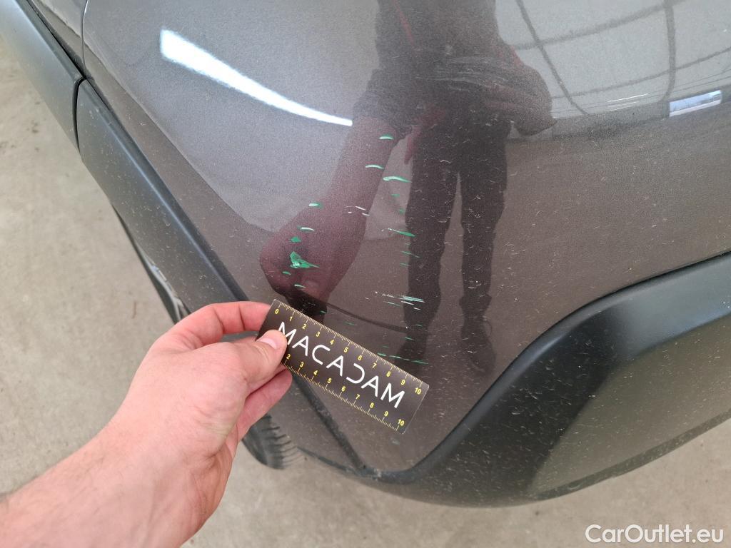  Citroen  C3  Shine Business 1.2 PureTech 110CV BVM6 E6d #24