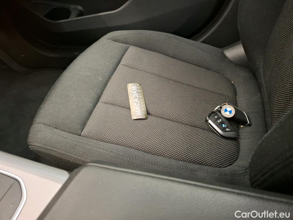  Bmw  Serie 3 BMW Série 3 Touring / 2019 / 5P / Break 316d 122ch Business Design BVA8 #12