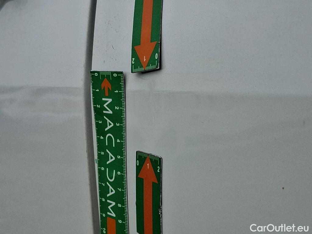  Volkswagen  Crafter  Fourgon Fourgon 35 mittlerer Radstand mit Hochdach FWD 2.0 #12