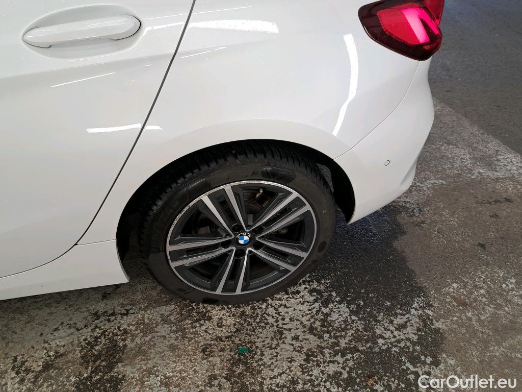  Bmw  Serie 1 BMW Série 1 / 2019 / 5P / Berline 116i DKG7 Business Design #4