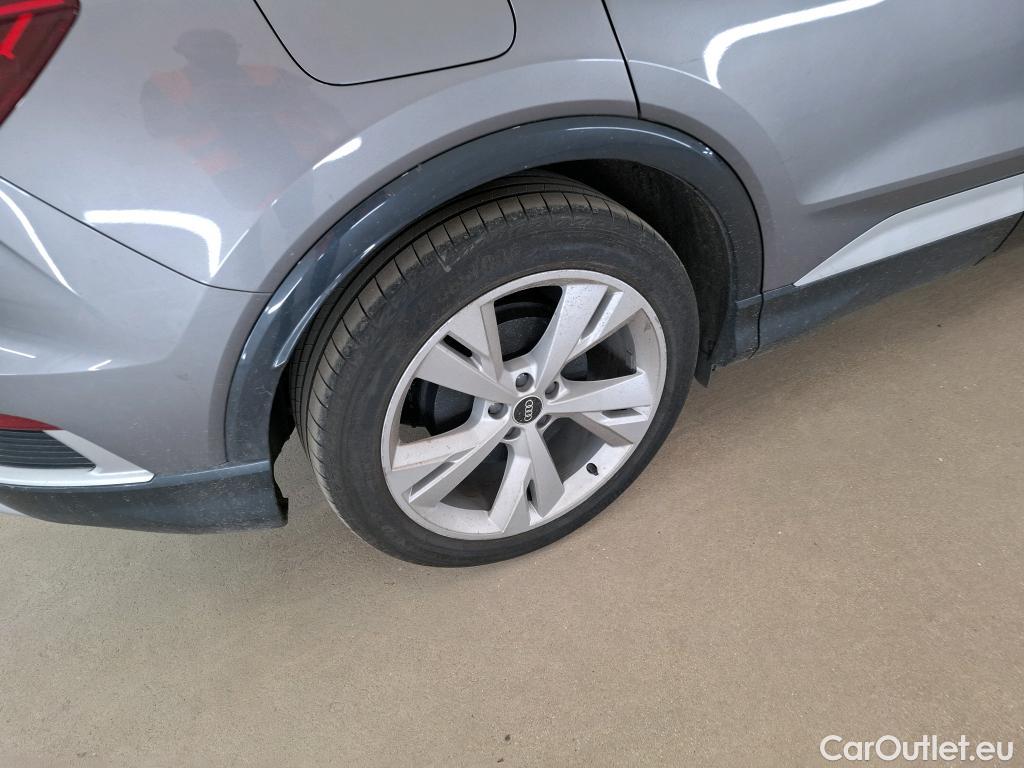  Audi  Q4 E-Tron  Sportback   40 e-tron  82 kWh S Line #7