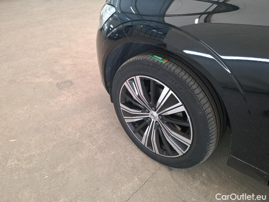 Volvo  XC60 VOLVO  / 2021 / 5P / SUV B4 197 Geartro 8 Ultimate Style Chrome #21