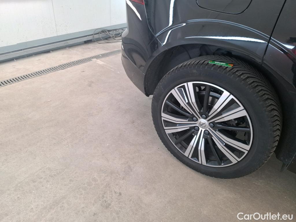  Volvo  XC60 VOLVO  / 2021 / 5P / SUV B4 197 Geartro 8 Ultimate Style Chrome #30
