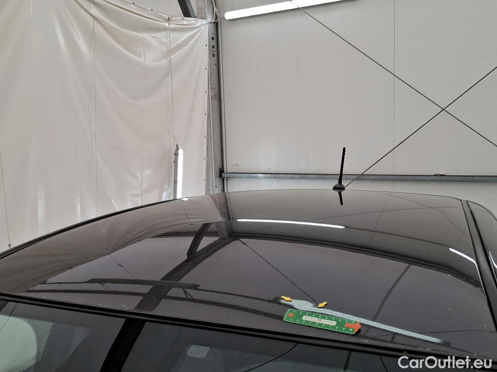  Toyota  Yaris TOYOTA  Hybride 5p Berline 1.5 VVT-I HYBRID France Business #27