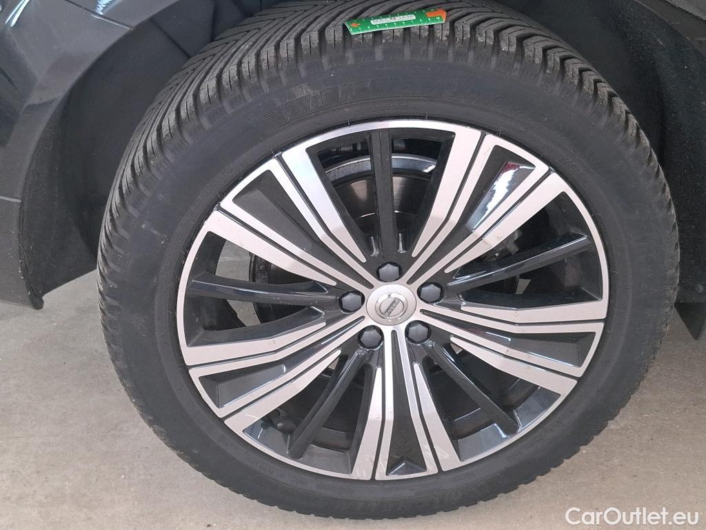  Volvo  XC60 VOLVO  / 2021 / 5P / SUV B4 197 Geartro 8 Ultimate Style Chrome #31
