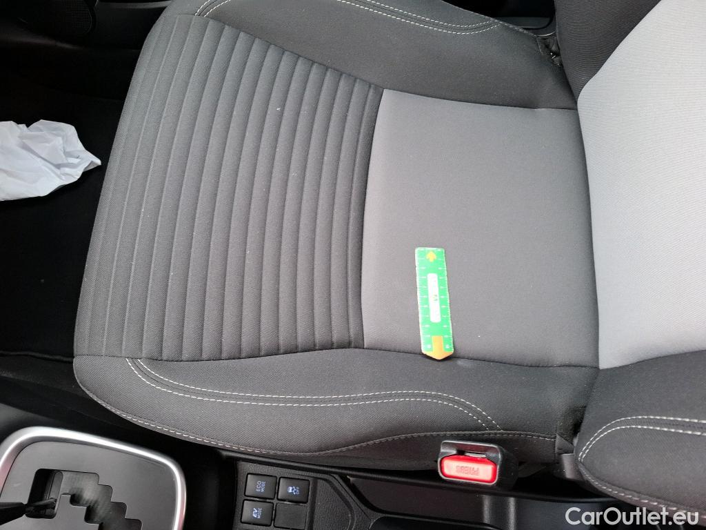  Toyota  Yaris TOYOTA  Hybride 5p Berline 1.5 VVT-I HYBRID France Business #32