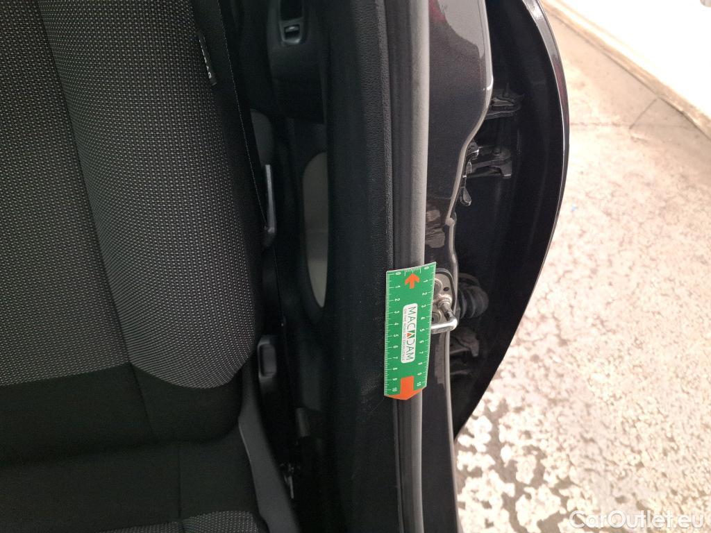  Citroen  C3 CITROEN  / 2016 / 5P / Berline PureTech 110 S&S BVM6 Shine Business #6