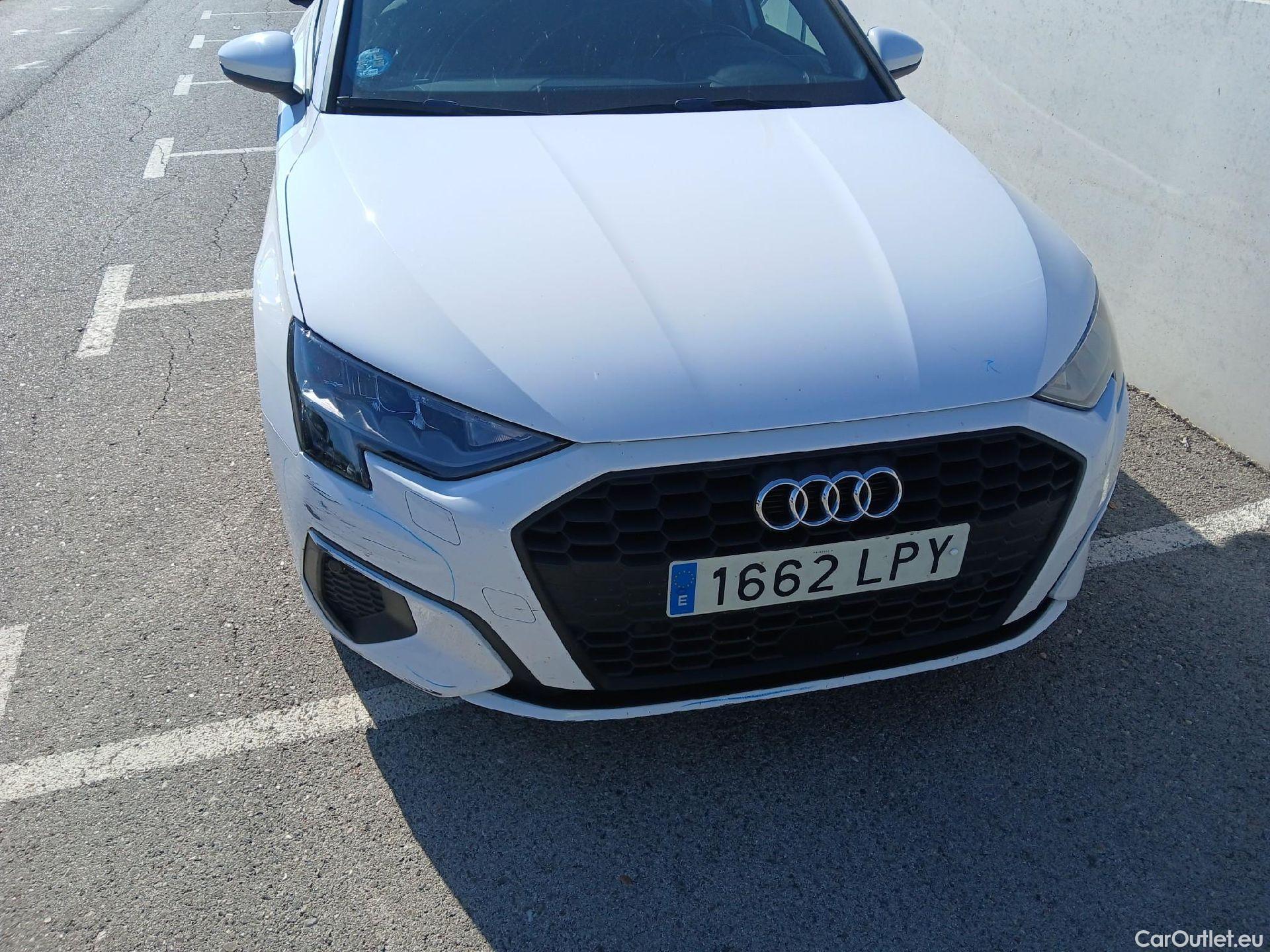  Audi  A3 AUDI  / 2020 / 5P / berlina con portón Sportback 30 TFSI 81kW (110CV) S tronic #5