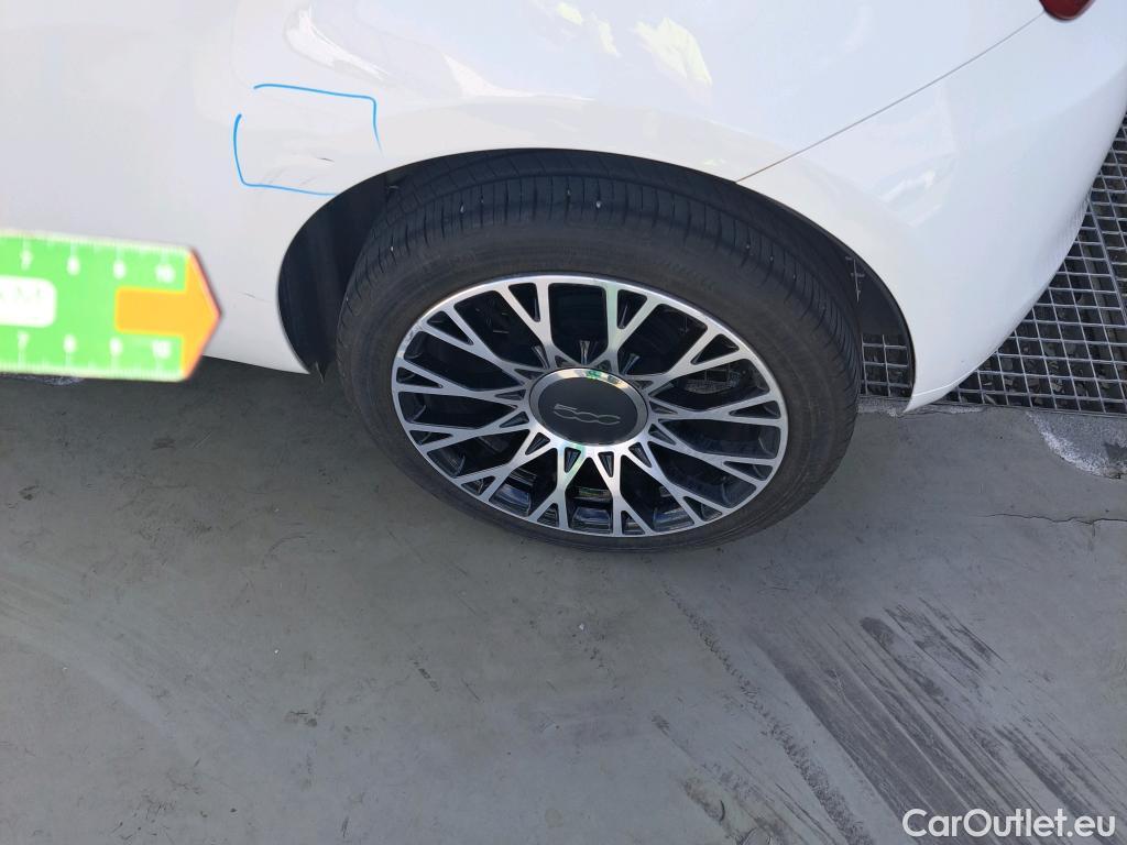  Fiat  500 FIAT  / 2015 / 3P / berlina con portón Dolcevita 1.0 Hybrid 51KW (70 CV) #6