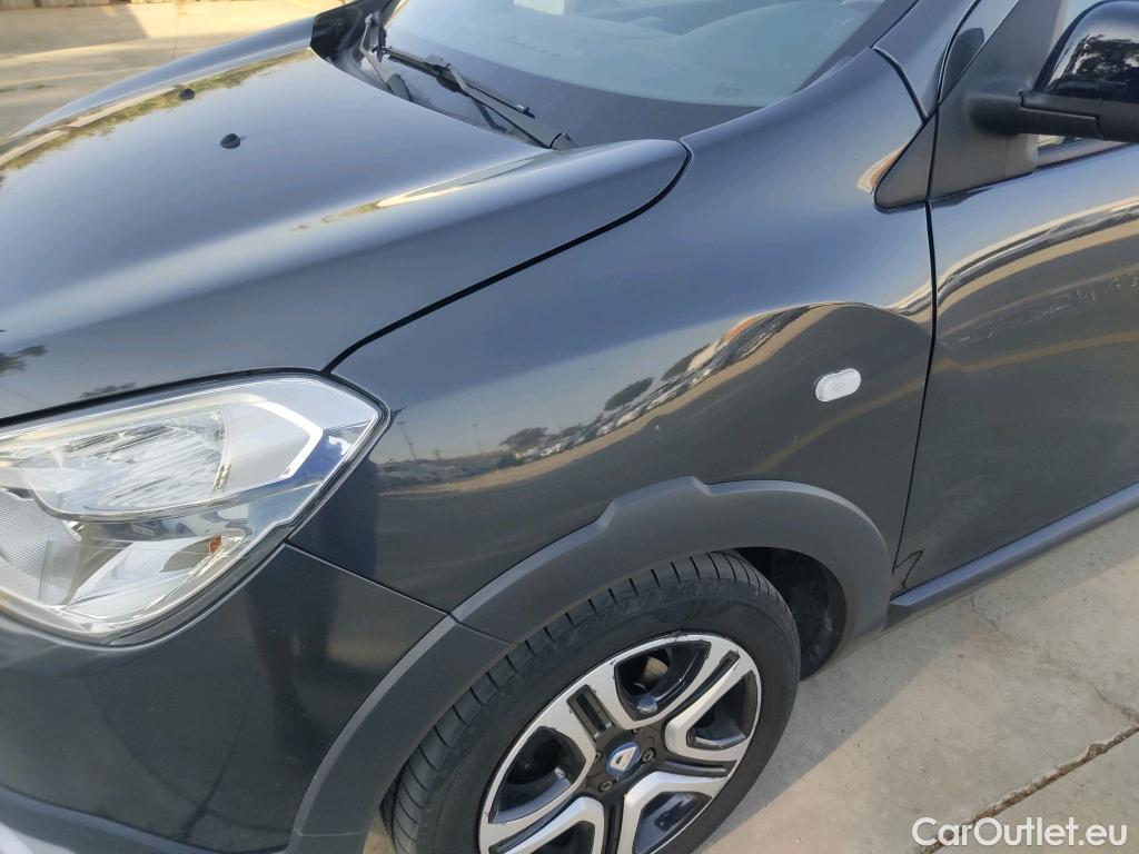  Dacia  Lodgy DACIA  / 2012 / 5P / monovolumen compacto Aniversario 1.6 80kW (110CV) GLP 5Pl(SP) #39