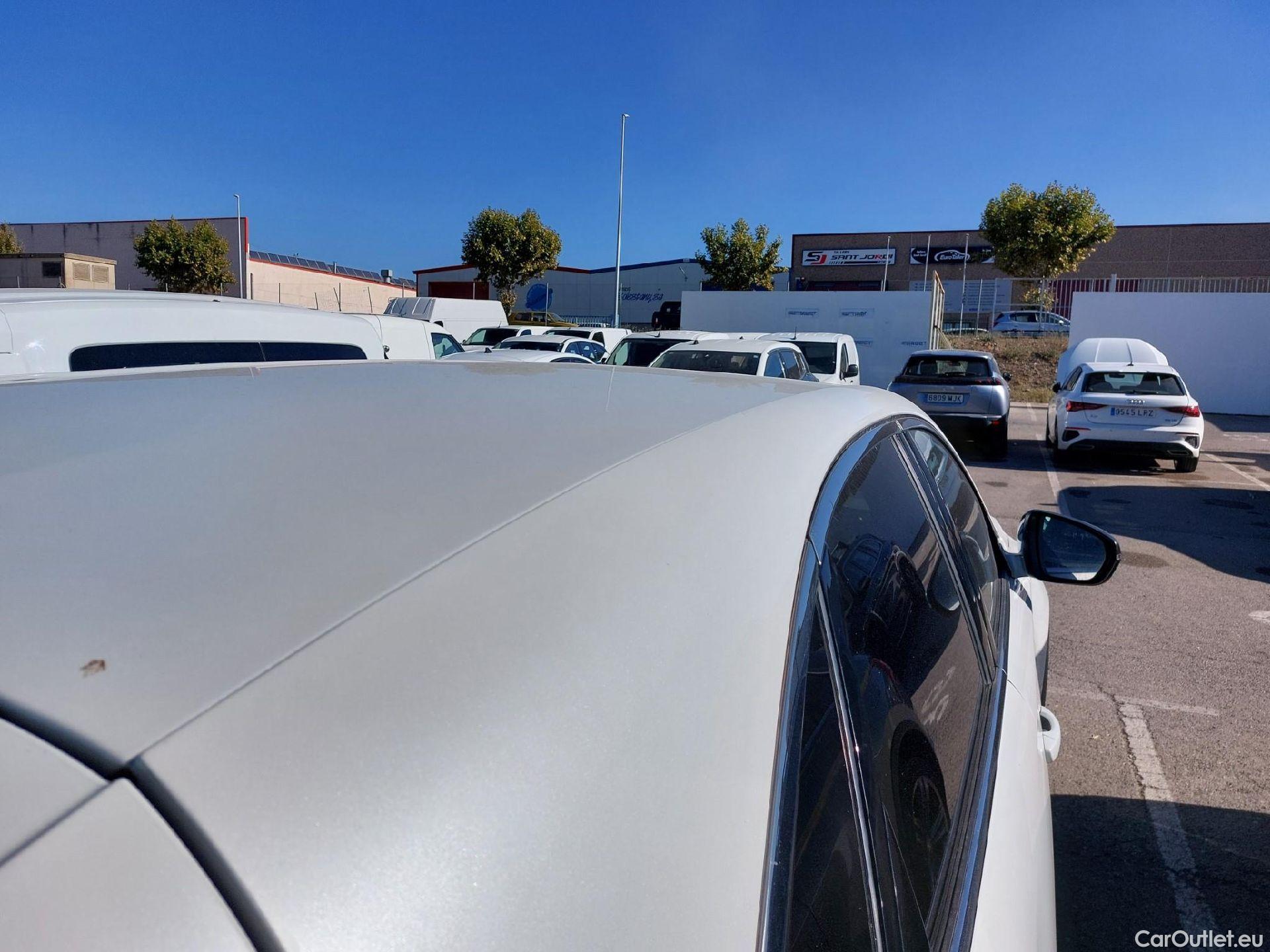  DS  DS7 DS DS 7 Crossback / 2017 / 5P / todoterreno PureTech 132kW (180CV) Auto. PERF.LINE #25