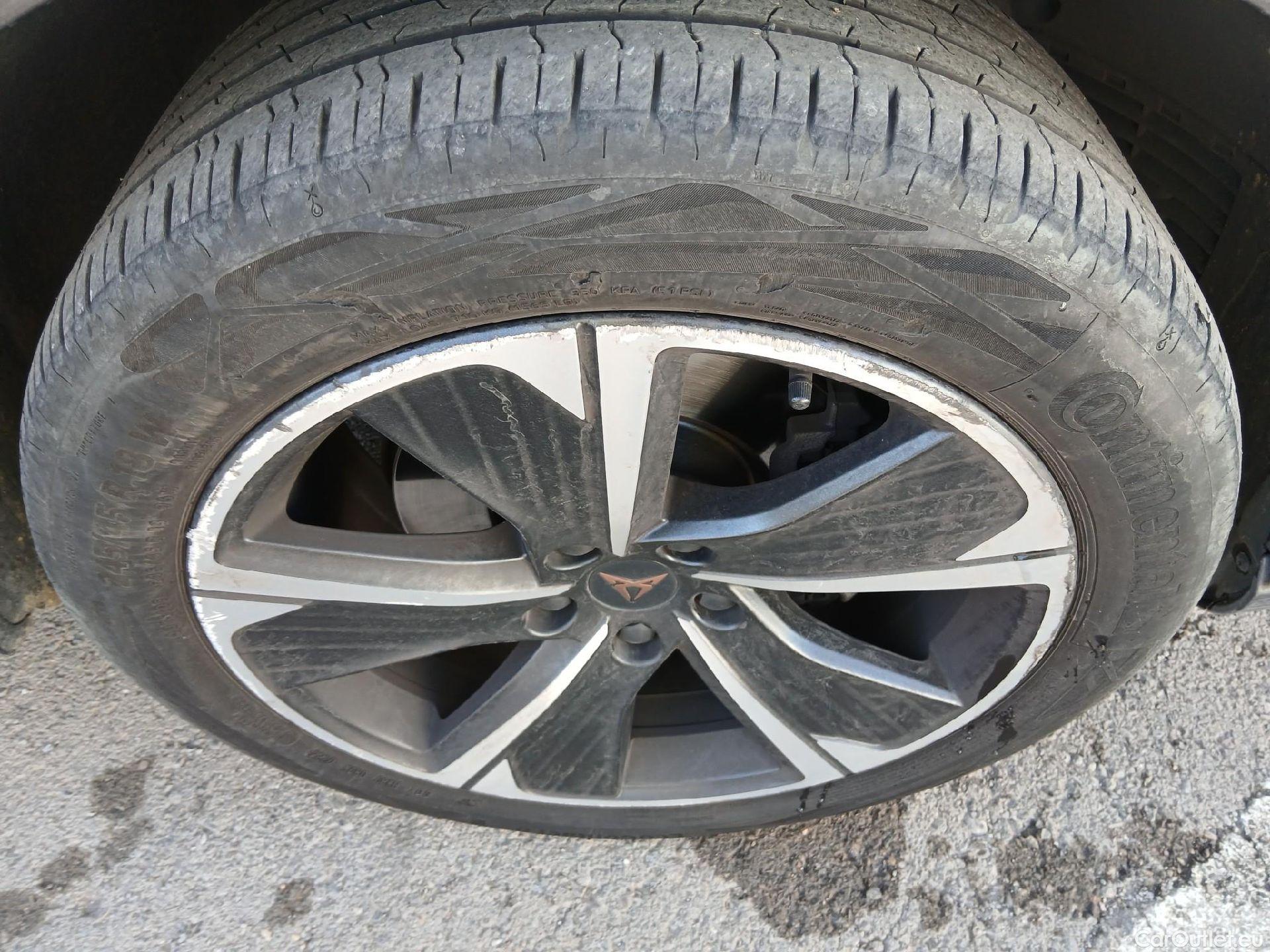  Cupra  Formentor CUPRA  / 2020 / 5P / todoterreno 1.4 e-Hybrid 150kW (204 CV) DSG (AC) #40