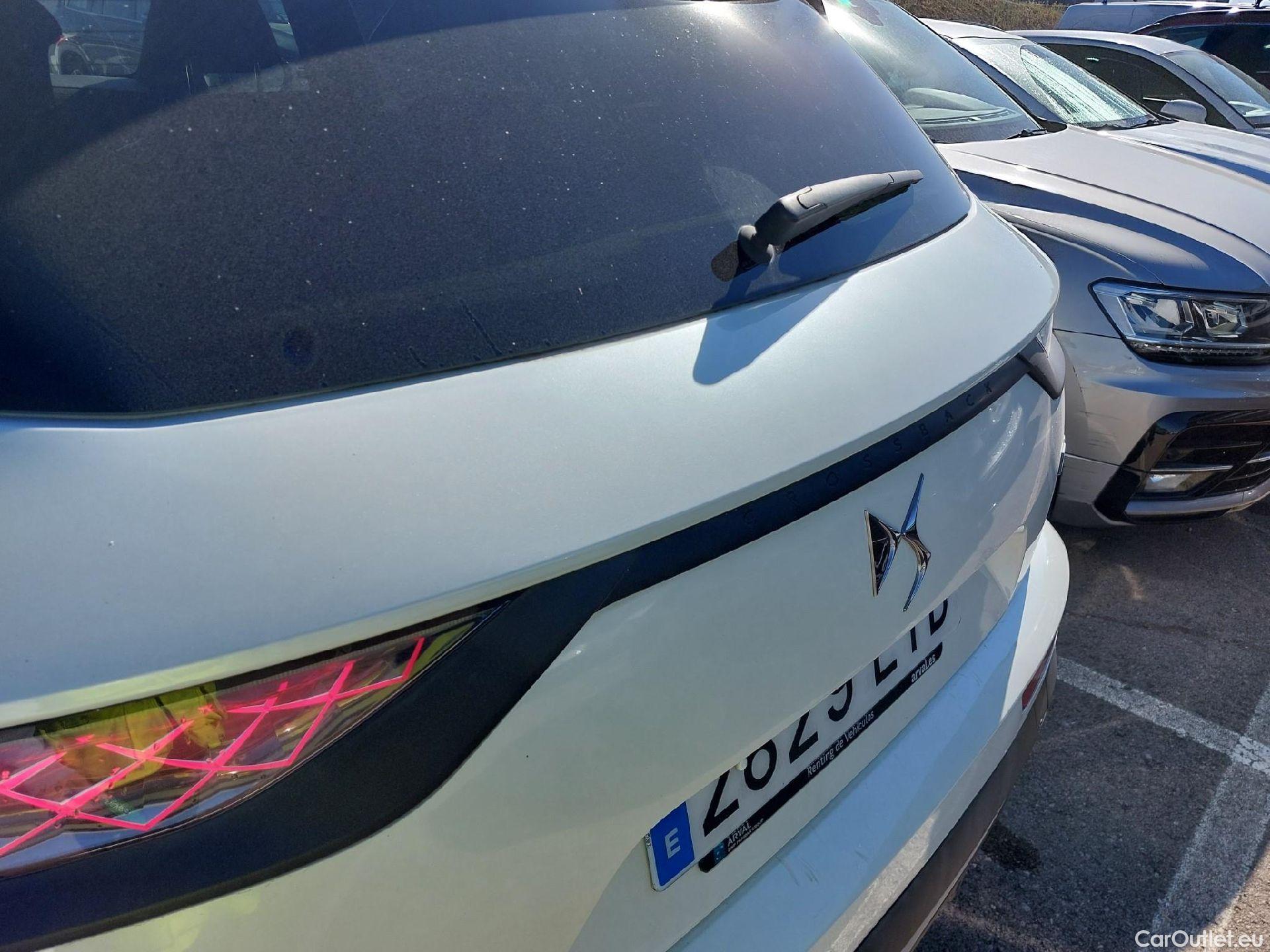  DS  DS7 DS DS 7 Crossback / 2017 / 5P / todoterreno PureTech 132kW (180CV) Auto. PERF.LINE #23