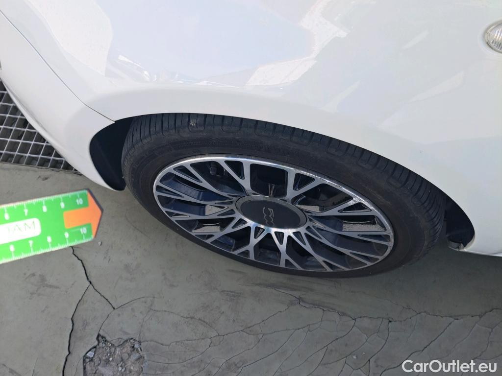  Fiat  500 FIAT  / 2015 / 3P / berlina con portón Dolcevita 1.0 Hybrid 51KW (70 CV) #8