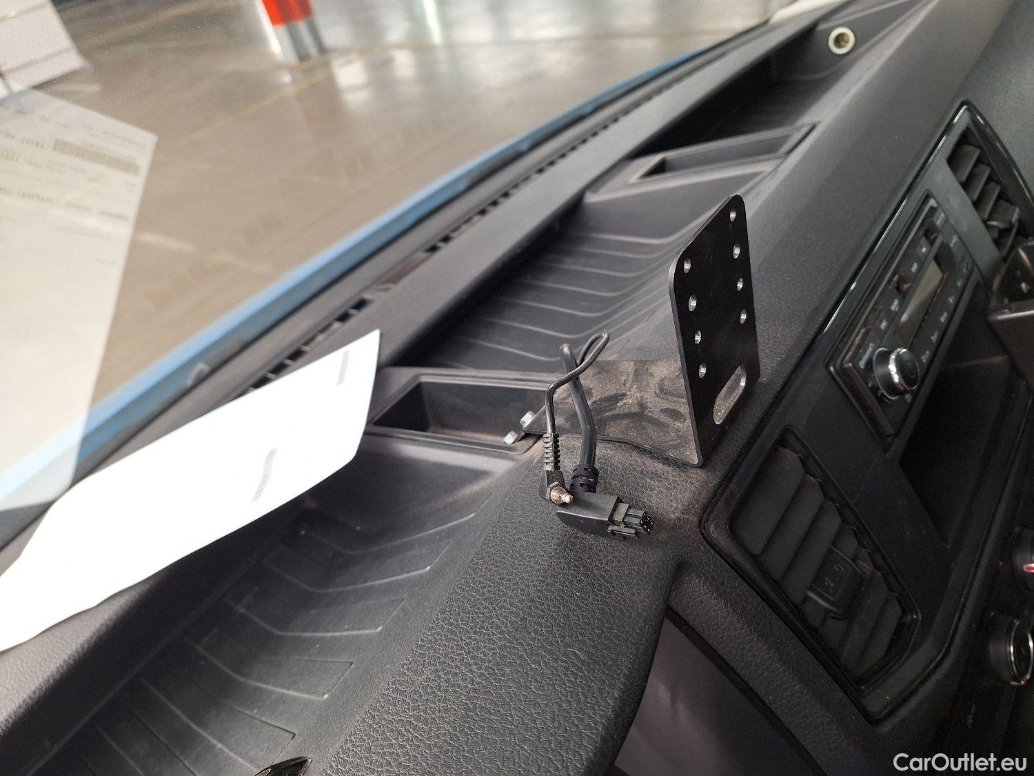 Volkswagen  Crafter VW, _ CC '17, Volkswagen  35 2.0TDI 75/102 FDW L4 BesteBa #46