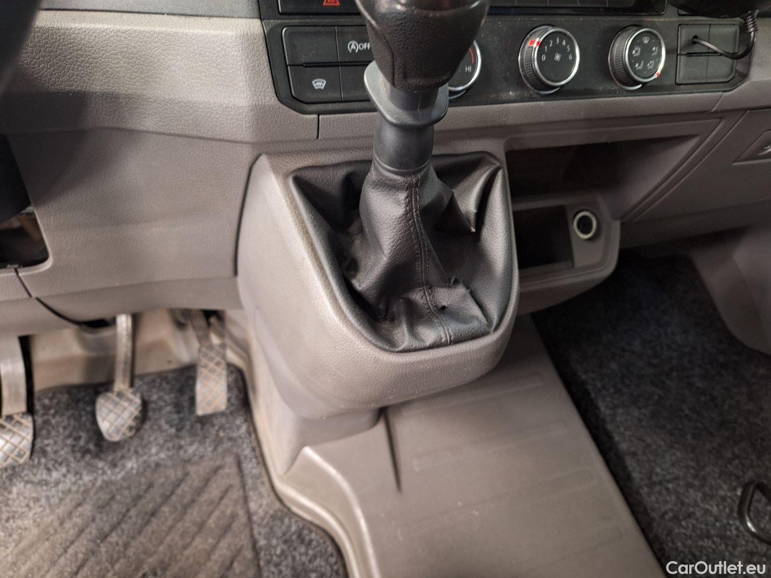  Volkswagen  Crafter VW, _ CC '17, Volkswagen  35 2.0TDI 75/102 FDW L4 BesteBa #42