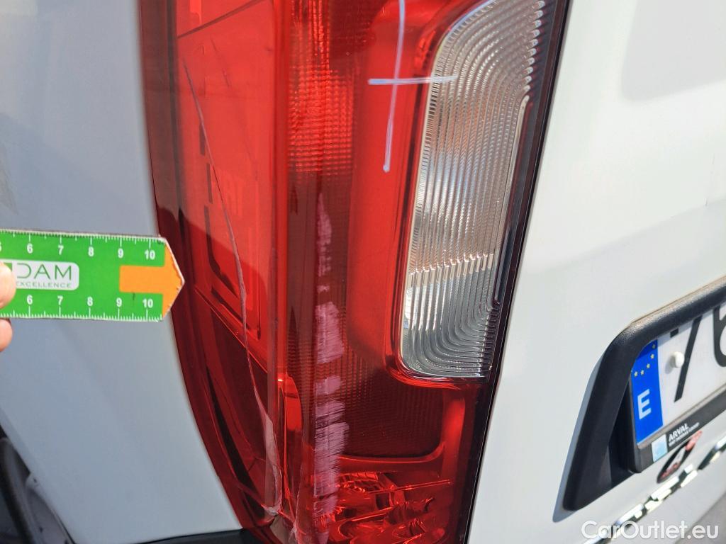  Fiat  Doblo FIAT Doblò Cargo/2015/3P/furgón derivado de turismo Cargo Base 1.3 Multijet 70kW (95CV) #15