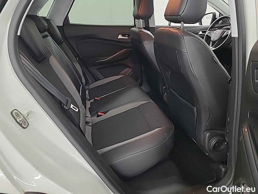 Opel   Grandland X 1.2 Turbo S&S 96kW Bus. Executive 5D #7