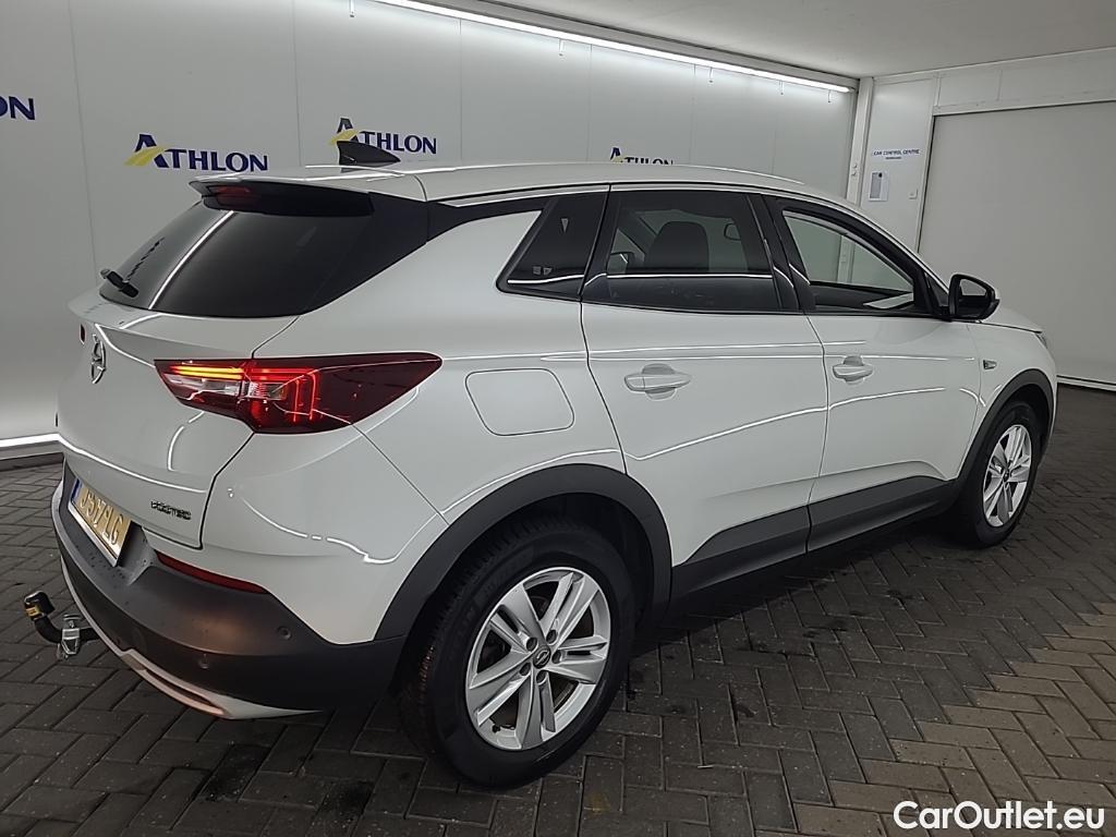Opel   Grandland X 1.2 Turbo S&S 96kW Bus. Executive 5D #3