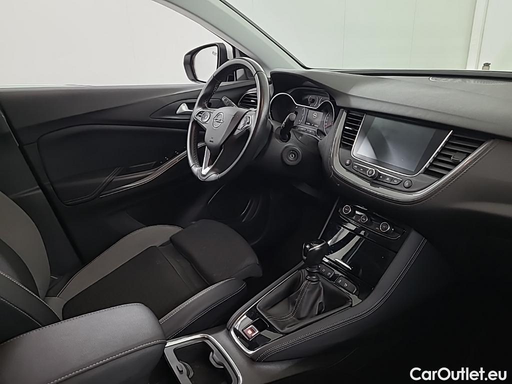 Opel   Grandland X 1.2 Turbo S&S 96kW Bus. Executive 5D #6