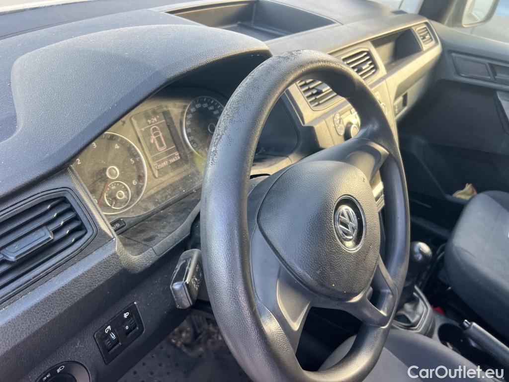  Volkswagen  Caddy VOLKSWAGEN  / 2015 / 4P / furgón derivado de turismo Profesional Furgón 2.0 TDI 55kW BMT #48