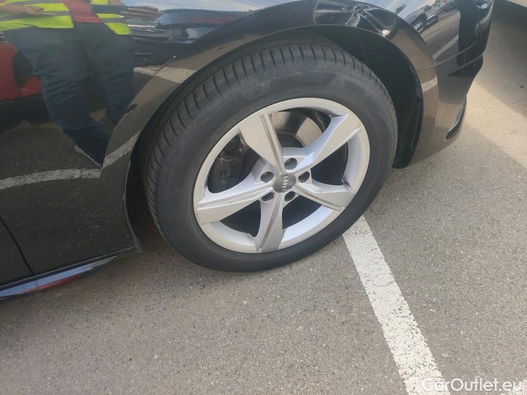  Audi  A4 AUDI  / 2019 / 4P / sedán Advanced 30 TDI 100kW (136CV) S tronic #19