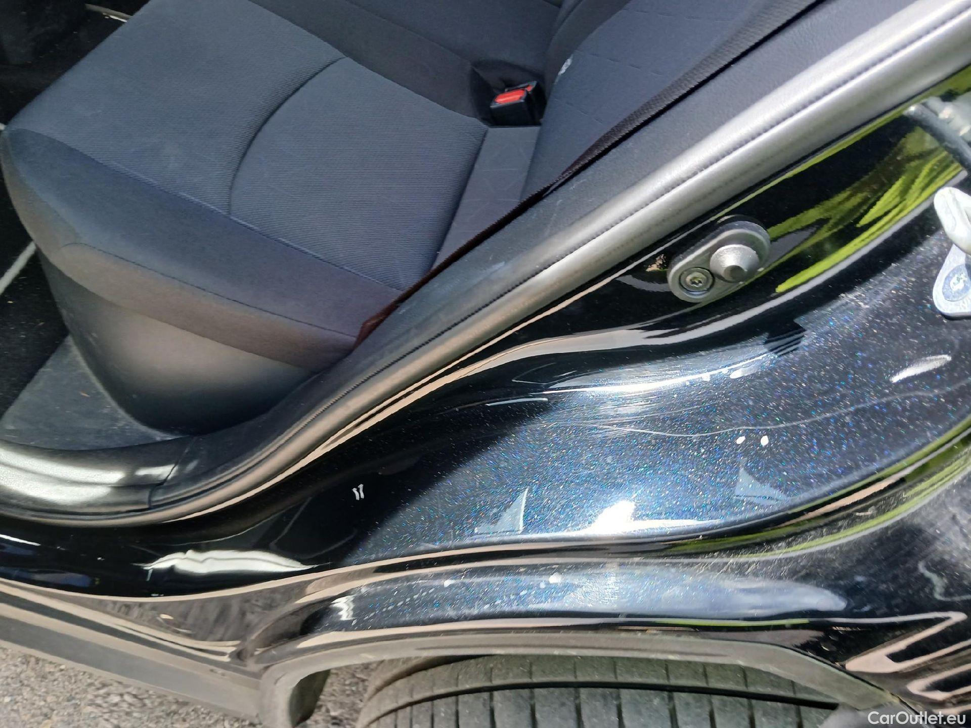  Toyota  RAV4 TOYOTA  / 2018 / 5P / todoterreno 2.5l 220H Advance #4