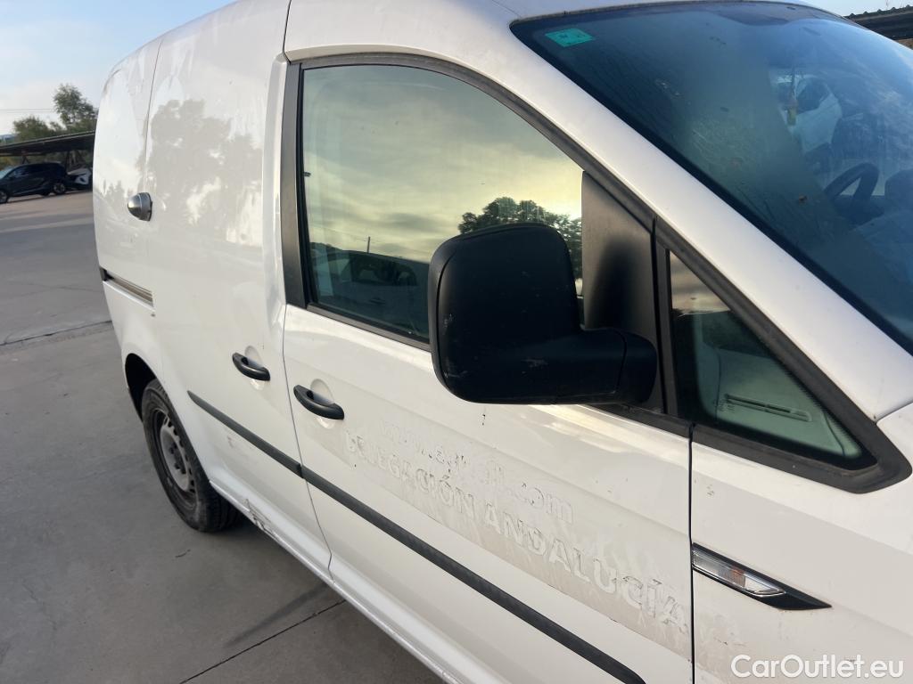  Volkswagen  Caddy VOLKSWAGEN  / 2015 / 4P / furgón derivado de turismo Profesional Furgón 2.0 TDI 55kW BMT #20