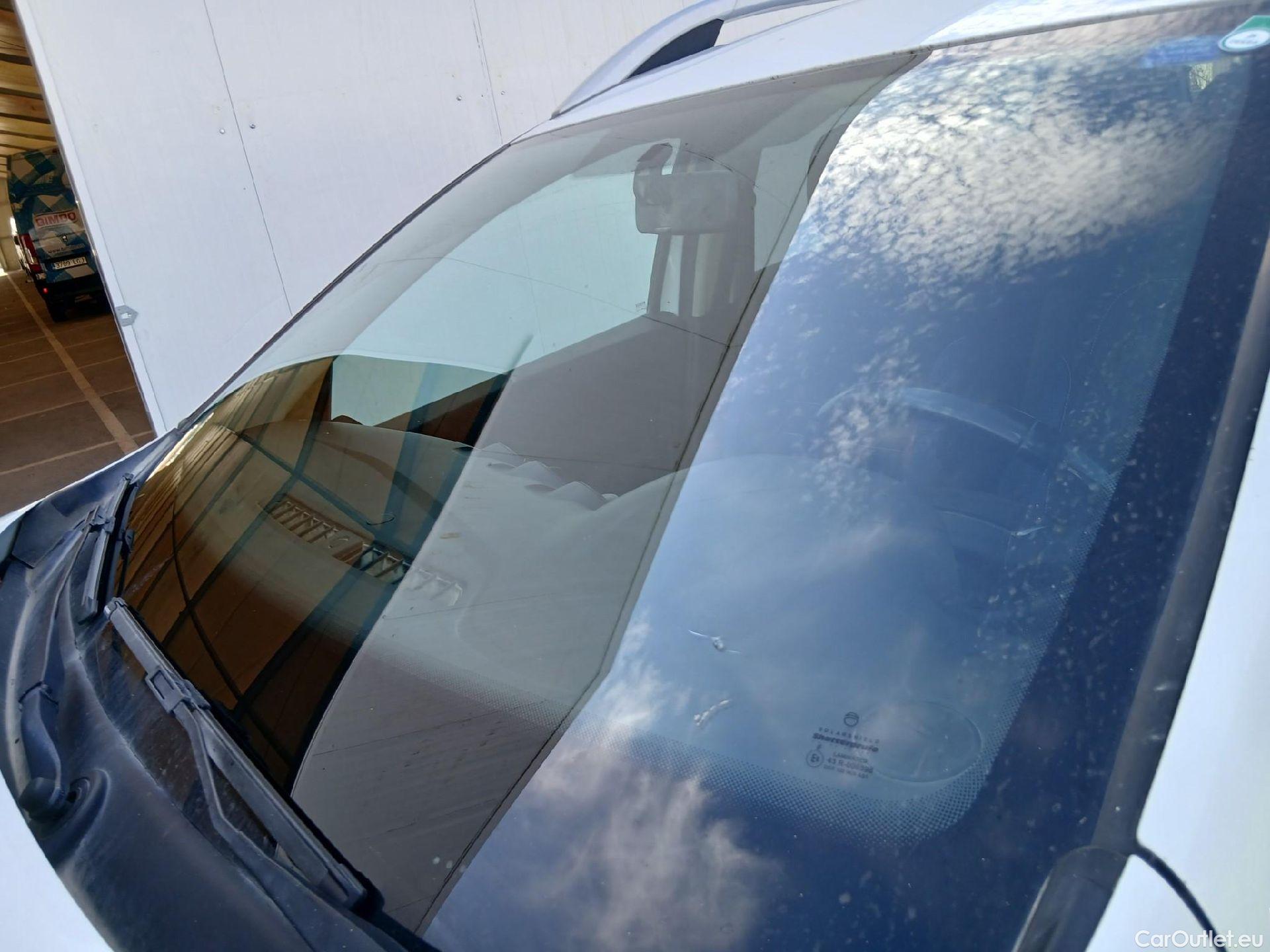 Dacia  Duster DACIA  / 2018 / 5P / todoterreno SL Aniverario Bl. dCi 85kW(115CV) 4X2(SP)(SL) #5